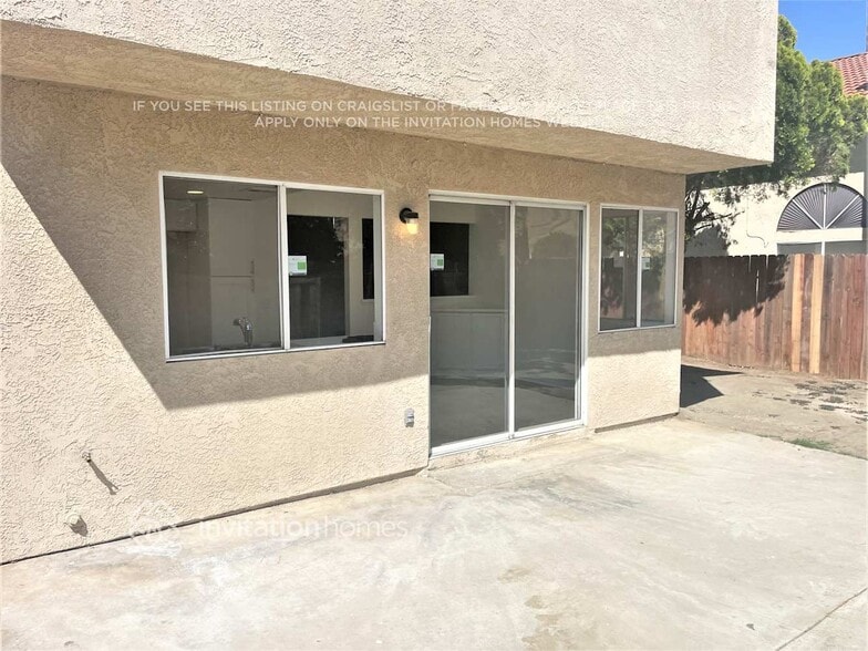 Building Photo - 14269 Hillcrest Dr