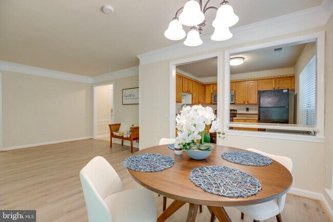 Building Photo - 11180 Rienzi Pl