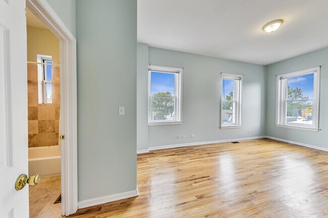 Building Photo - 2636 N Orchard St