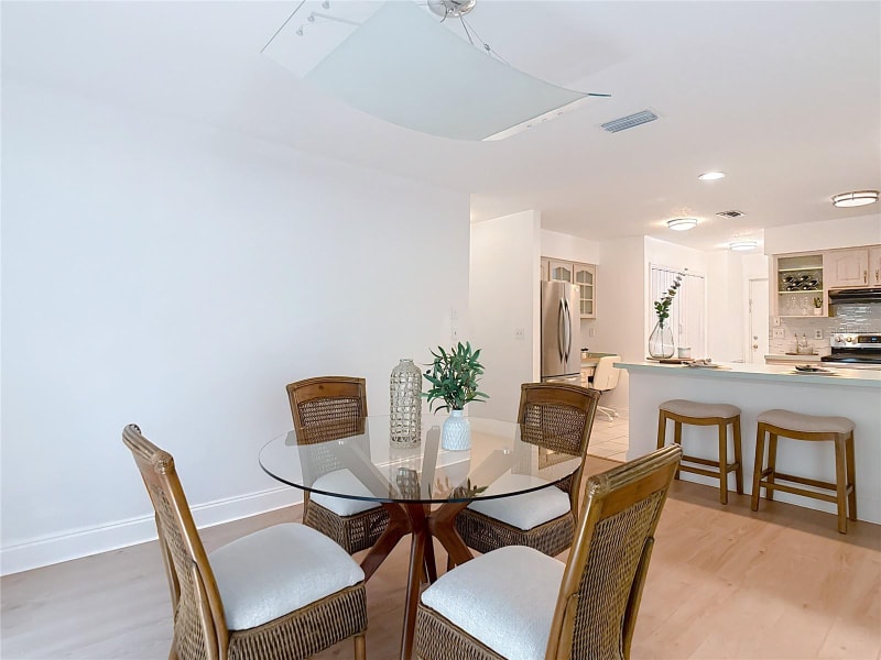 Building Photo - 5344 Lowell Ave