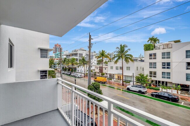 Building Photo - 345 Ocean Dr