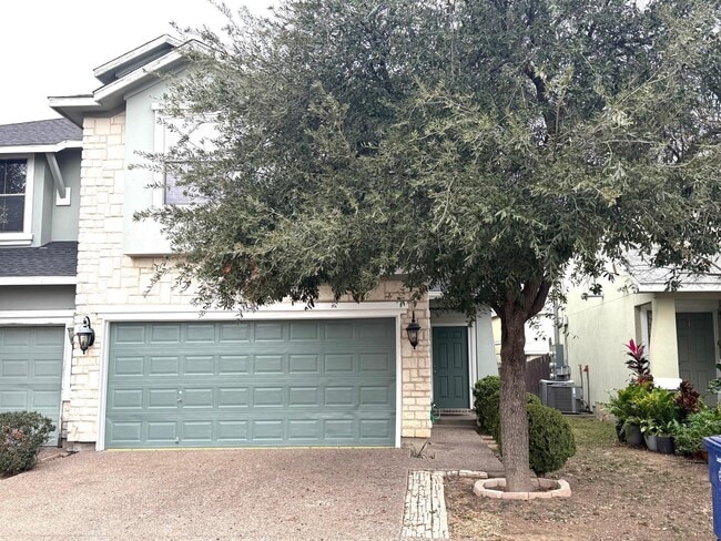 Building Photo - 9310 Albany Dr