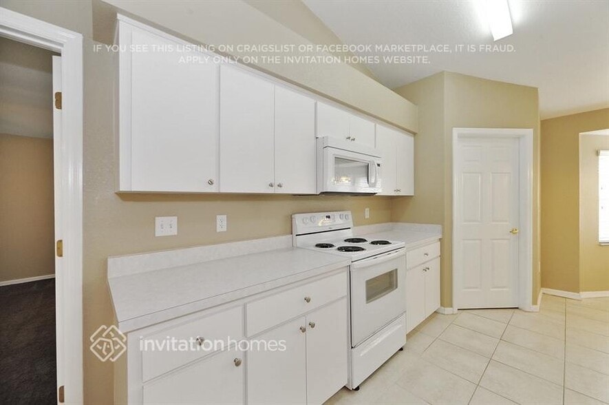 Building Photo - 4588 Great Blue Heron Dr