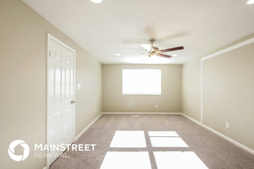 Building Photo - 8109 Beechwood Terrace