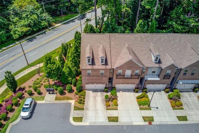 Building Photo - 1450 Edgebrook Ct NE