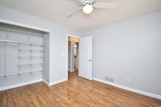 Building Photo - 758 Cincinnati-Batavia Pike