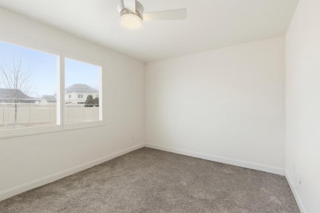 Building Photo - 6376 E Payson Dr