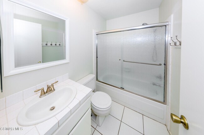 Building Photo - 6801 Pala Mesa Dr