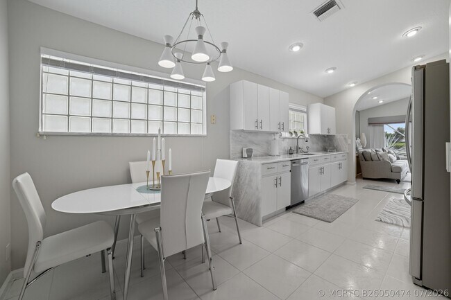 Building Photo - 12573 Coral Lakes Dr