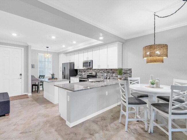 Building Photo - 14081 Heritage Landing Blvd