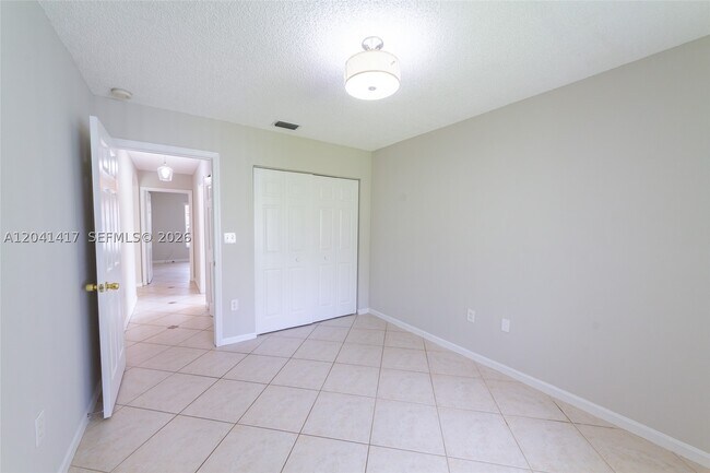 Building Photo - 11811 SW 8th St
