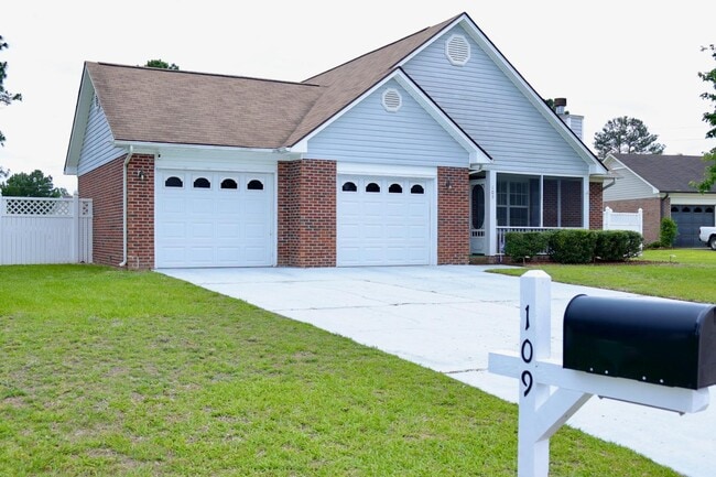 Building Photo - 109 Purple Martin Pl