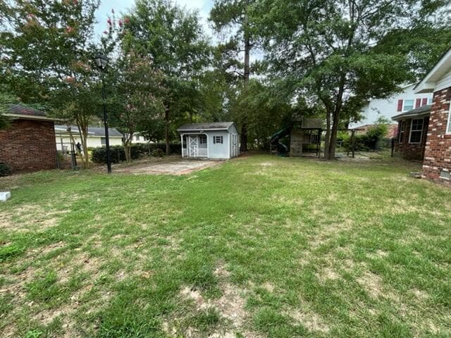Building Photo - 222 Lakewood Cir