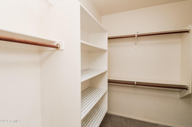 Building Photo - 1375 W Musket Way