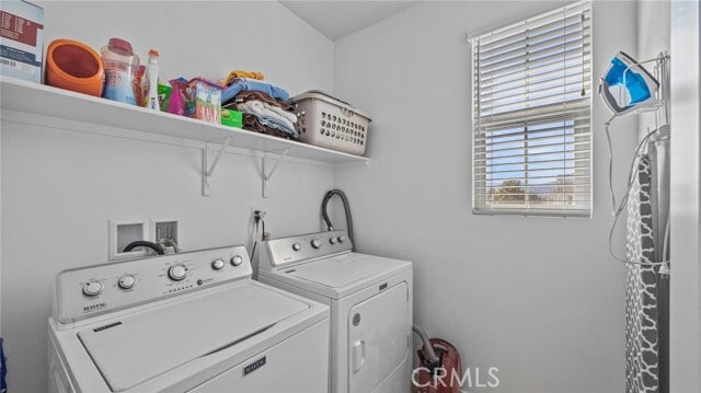 Building Photo - 16282 Meadowhouse Ave