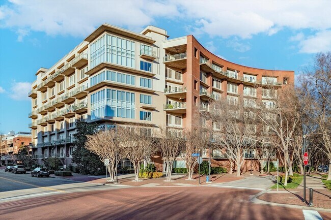 Building Photo - 5055 Addison Cir