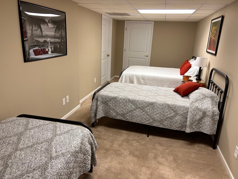 Building Photo - 214 Indian Trl