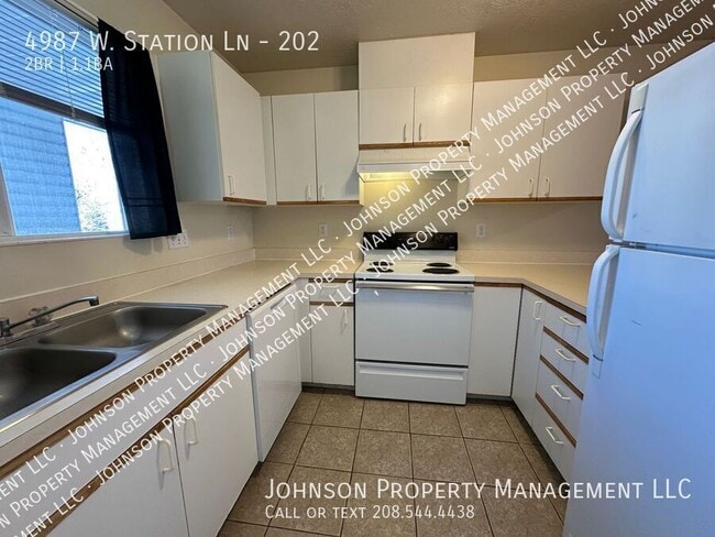 Building Photo - 4987 W Station Ln