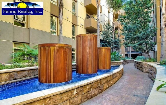 Building Photo - 2 Bedroom  2 Bath plus Loft with Breathtak...