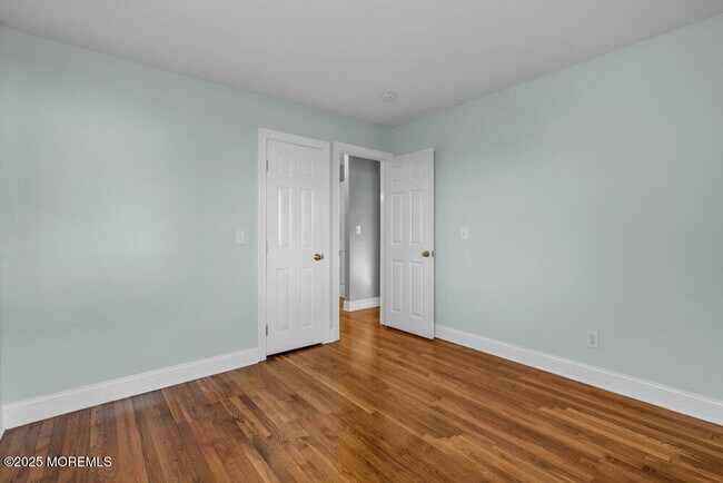 Building Photo - 20 Starboard St