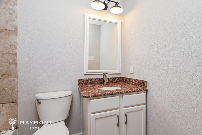 Building Photo - 10023 Amber Field Dr