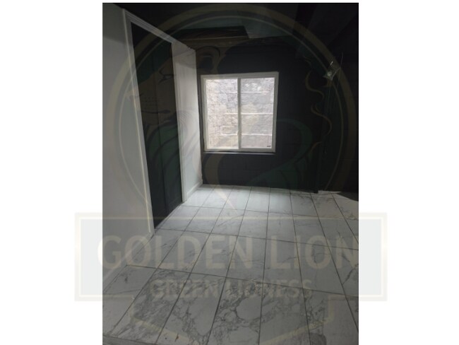 Building Photo - 2417 W Roosevelt Dr