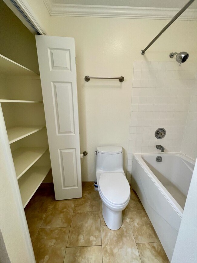 Building Photo - Upgraded Townhome at Hokulani in Kailua