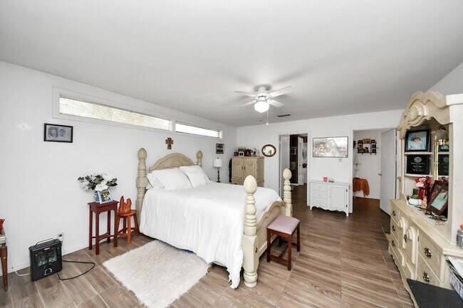 Building Photo - 17 Winged Foot Dr