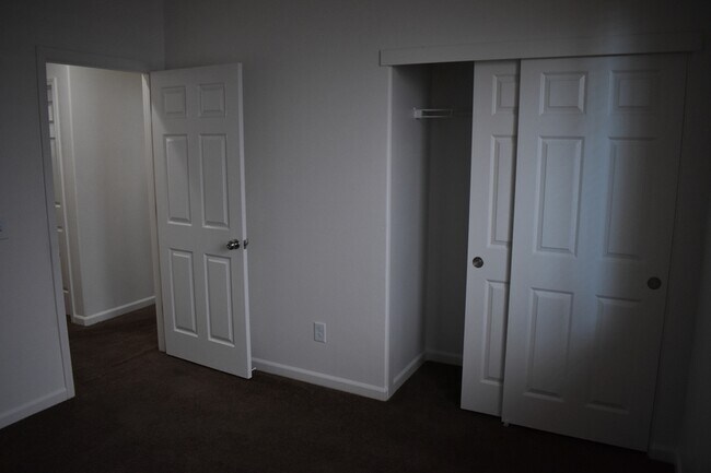 Building Photo - 1283 Orion Ct