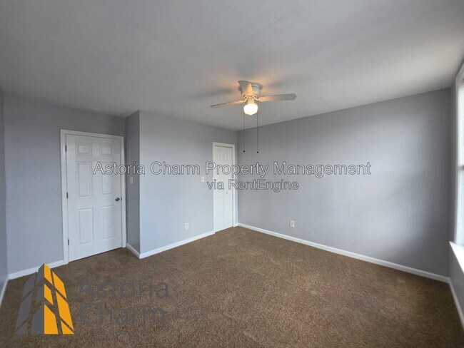 Building Photo - 1726 Darley Ave