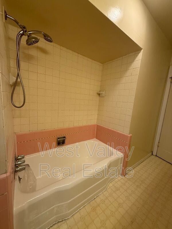 Building Photo - 155 North St