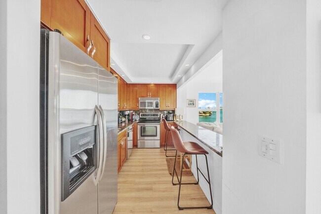 Building Photo - 11111 Biscayne Blvd