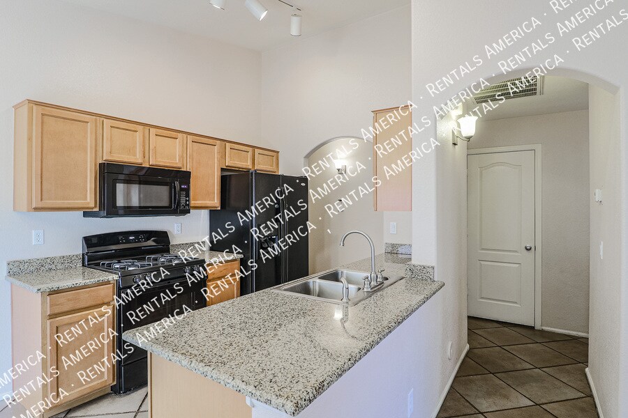 Building Photo - 16070 W Kendall St