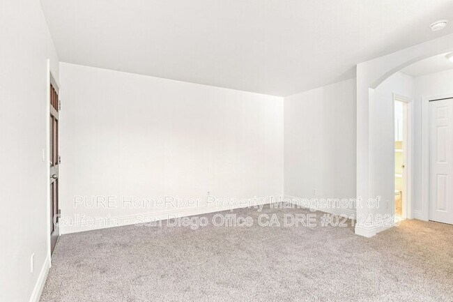 Building Photo - 1160 E Lexington Ave