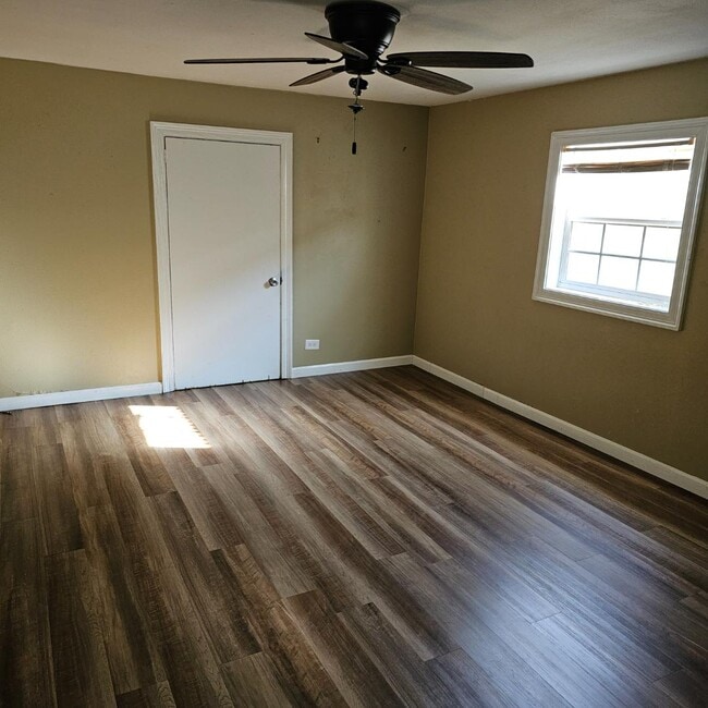 Building Photo - 401 St Louis St