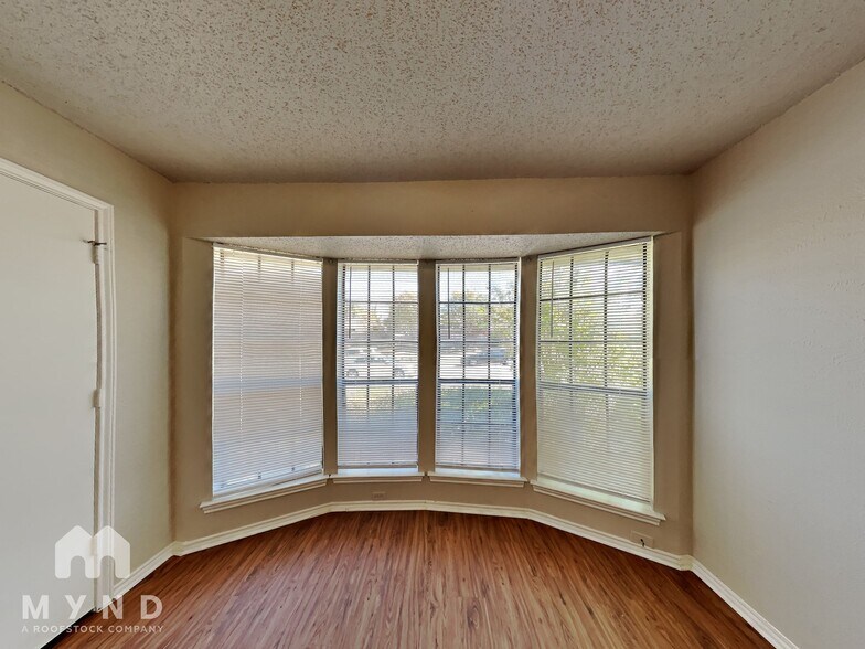 Building Photo - 11825 Garden Terrace Dr