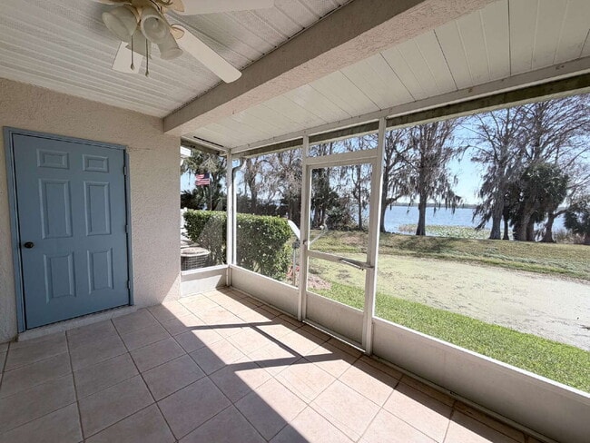 Building Photo - 2 Bedroom Lakeview Winter Haven Home Now Available for Rent!