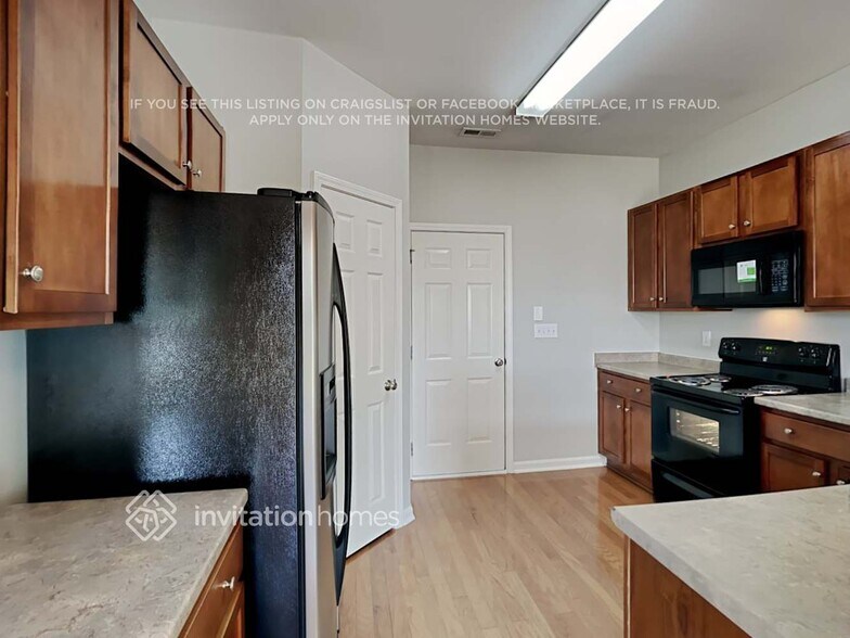 Building Photo - 170 Plott Hound Dr