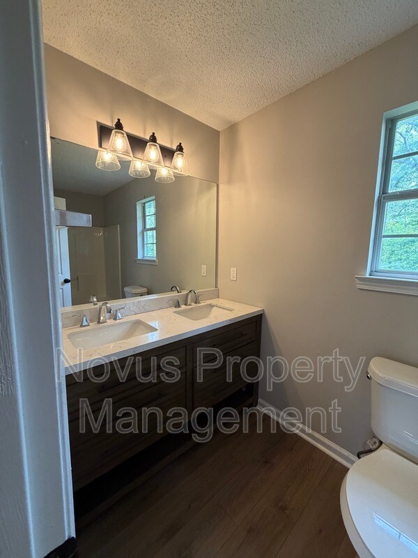 Building Photo - 177 Melleray Ct