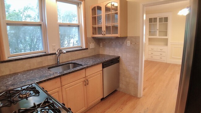 Building Photo - 31 Gilbert Rd