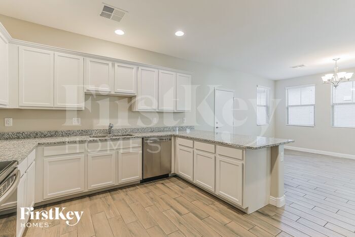 Building Photo - 257 N Sunrise