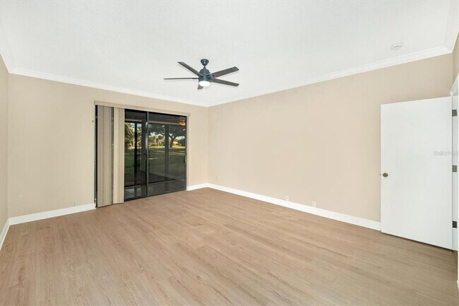 Building Photo - 7669 Fairway Woods Dr