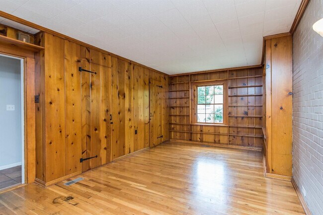 Building Photo - 224 Lackawanna Rd