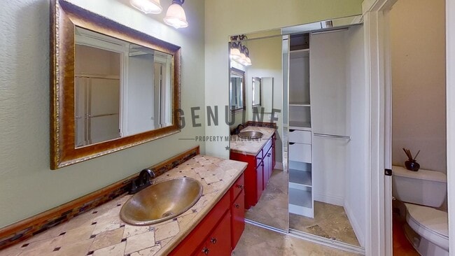 Building Photo - Beautiful 2 Bd 2 Ba Condo at Silvertide Bear Brand