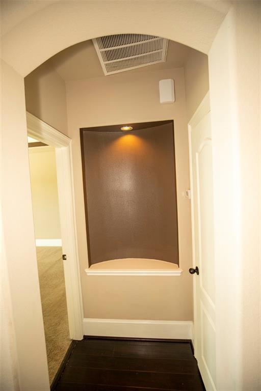 Building Photo - 21325 Kings Guild Ln