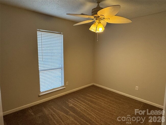 Building Photo - 10212 Invershiel Ct