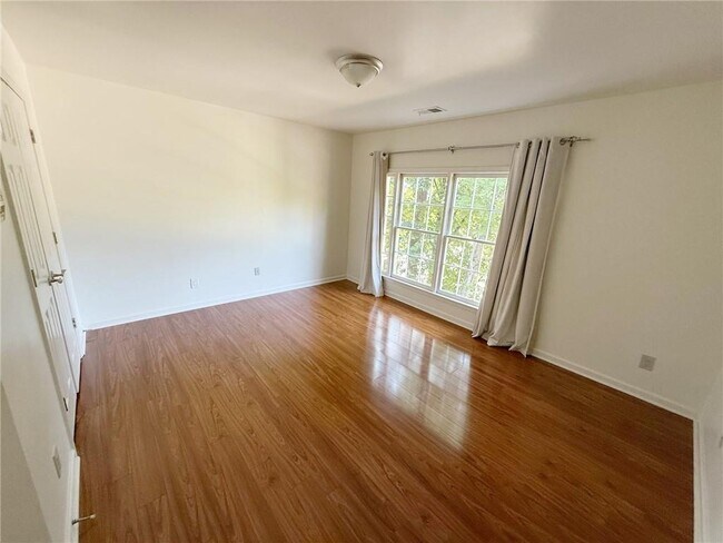 Building Photo - 305 Pilgrimage Point