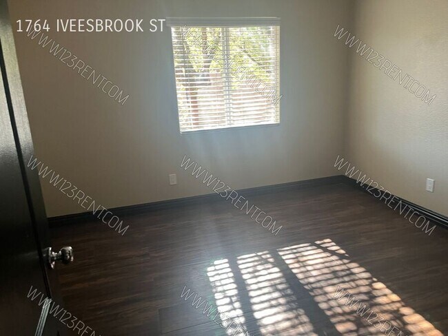 Building Photo - 1764 E Ivesbrook St