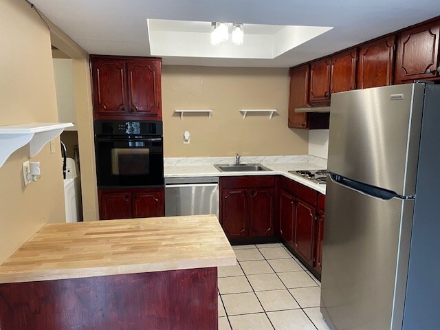 Building Photo - 66 Rittenhouse Dr