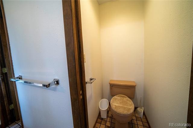 Building Photo - 307 Lakeview Dr